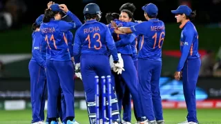 SLW vs INDW: 10 विकेट से टीम इंडिया कि ऐतिहासिक जीत, वनडे सीरीज भी जीती