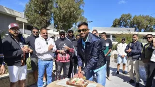 VIDEO: Team India celebrated Hardik Pandya birthday in the sky