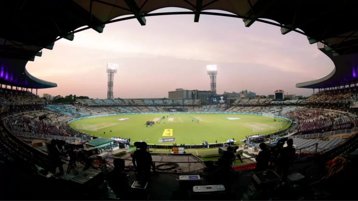 Dead body of 21 year old youth found in the gallery of Eden Gardens Stadium in Hindi