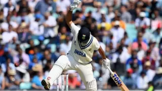 Deadly bowling by Pat Cummins, Shardul Thakur injured twice