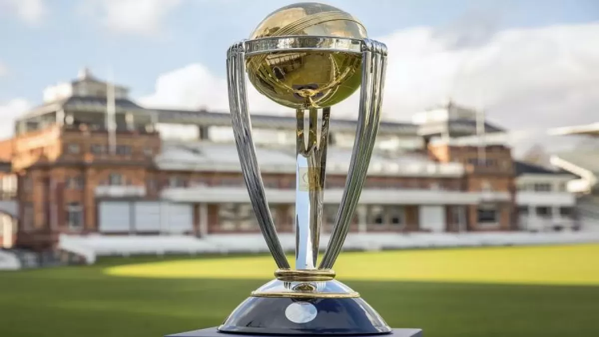 On the announcement of Ind vs Pak match, the prices of hotels in Ahmedabad skyrocketed in Hindi