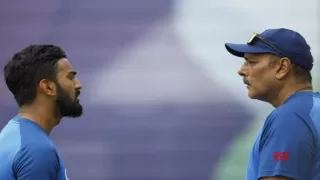 KL Rahul को उपकप्तान के पद से हटाने पर और टीम में जगह पर Ravi Shastri ने दिया बयान