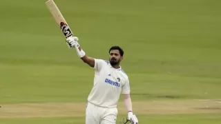 SA vs IND: KL Rahul completes his century in Centurion by hitting a six