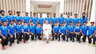 दोहरा शतक लगाने वाले Ishan Kishan को ड्रॉप करने पर रोहित शर्मा पर भड़के वेंकटेश