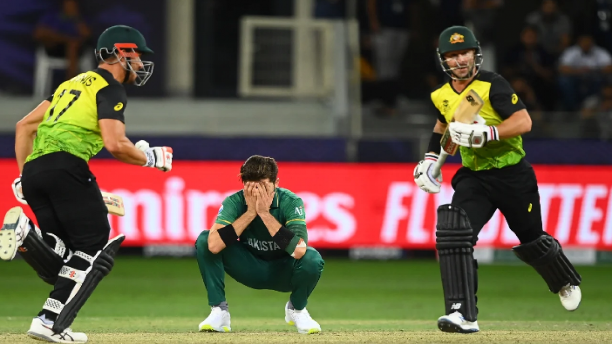 Australia won the series against Pakistan 3-0 in Hindi