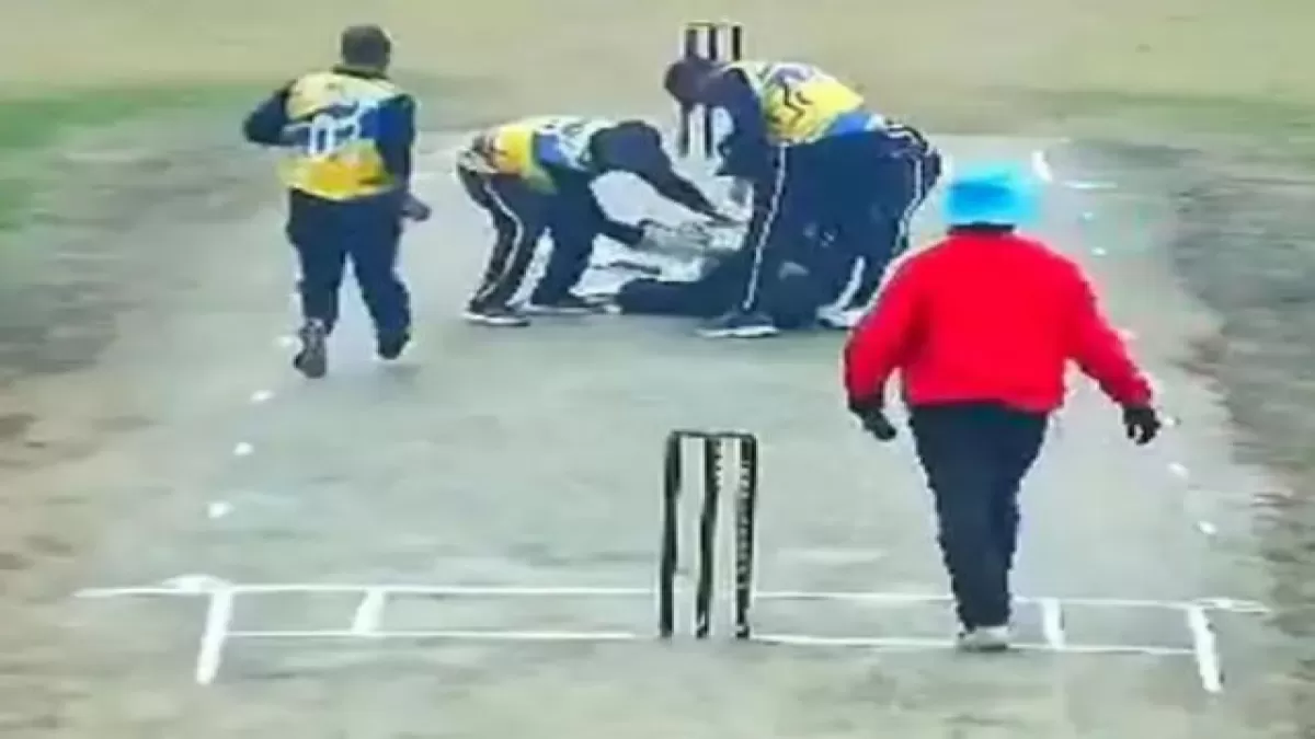 रन लेते समय पिच पर बल्लेबाज की मौत in Hindi