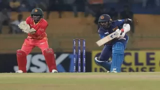 जनिथ लियानागे की आतिशी पारी के दम पर श्रीलंका ने जिम्बाब्वे को दी पटखनी, सीरीज में बनाई 1-0 की बढ़त