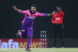 Shadab Khan ने LPL में विकेट की हैट्रिक लेकर रचा इतिहास