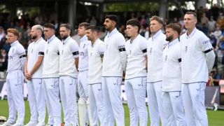 Why did the players wear black bands in the ENG and SL first Test match?