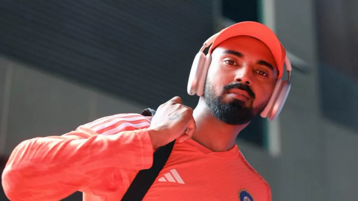 KL Rahul Declines DC Captaincy, Axar Patel Likely to Lead in Hindi