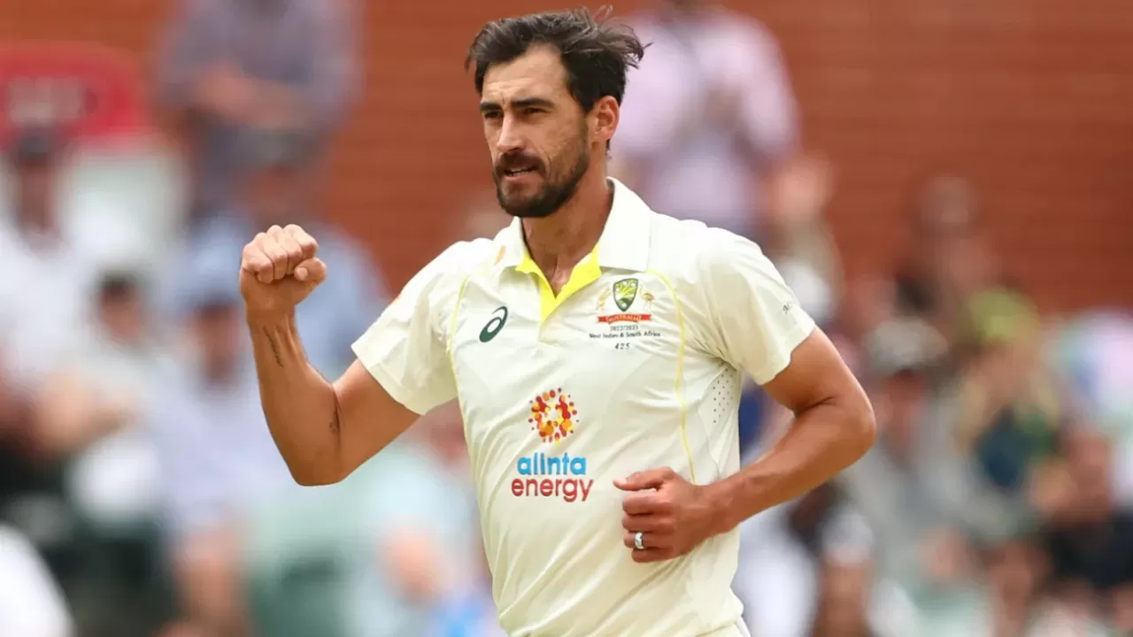Mitchell Starc becomes the leading wicket-taker among left-arm fast bowlers in Test cricket in Hindi