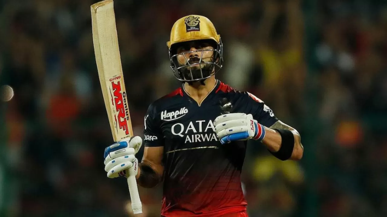 Most 50s to 300 sixes for RCB: विराट कोहली ने आईपीएल के कई रिकॉर्ड तोड़े in Hindi