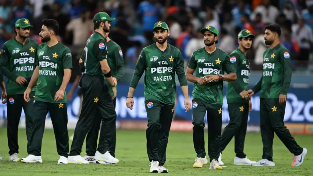 PAK vs UAE Pakistani team will need victory at all costs in Hindi