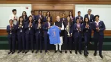 PM Modi met champion daughters and congratulated them on winning the World Cup.