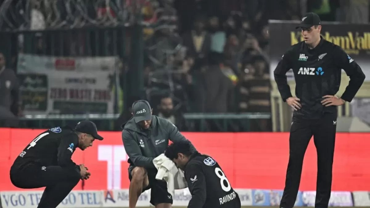 Rachin Ravindra Injury : Rachin Ravindra got injured while trying to take a catch in Hindi