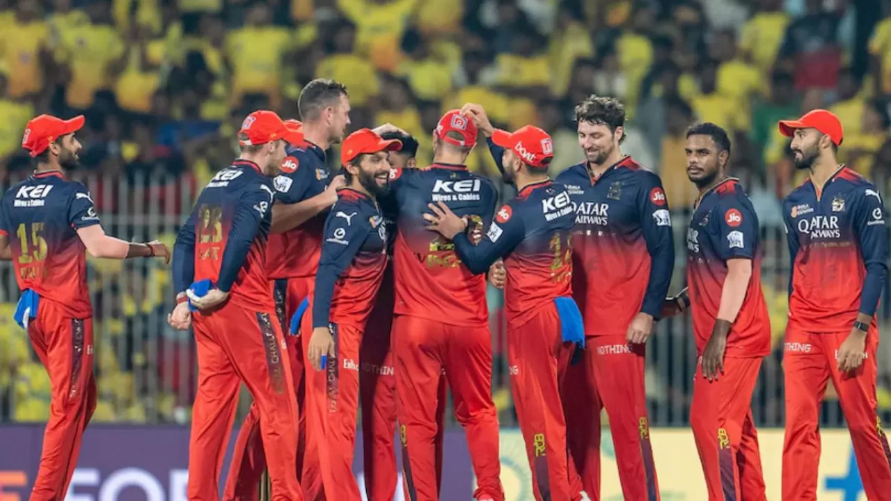 RCB vs PBKS आज के मैच के लिए ड्रीम11 टीम, भविष्यवाणी और फैंटेसी क्रिकेट टिप्स in Hindi