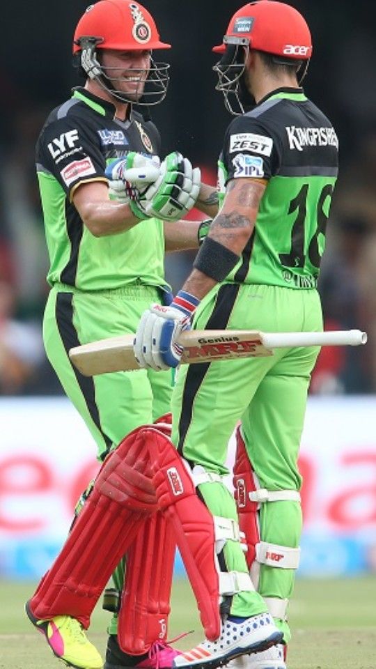 <h4>For the second time in 2016, the RCB team hit the maximum number of 20 sixes in an innings.</h4>
