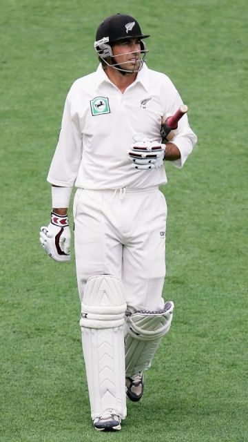 3. Stephen Fleming : Stephen Fleming captained New Zealand in 5 Tests