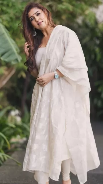 10 Beautiful Looks of Lady Picture