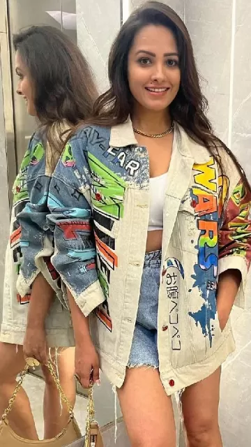 Anita Hassanandani glamorous style Picture