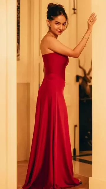 Anushka Sen killer look in Picture