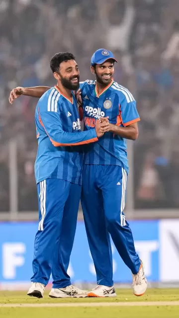 Bowler with the most wickets Picture