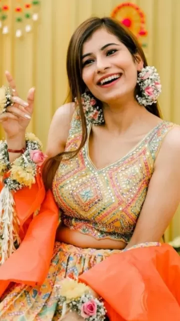 Brides wear such designer clothes Picture