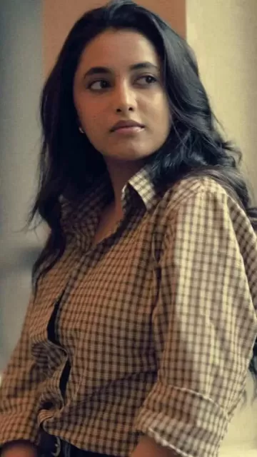 From Chic to Classy: Priyanka Picture