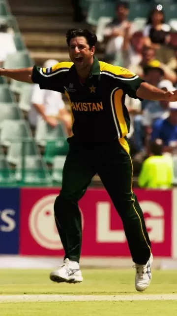 Highest wicket-taker in ODIs by Picture