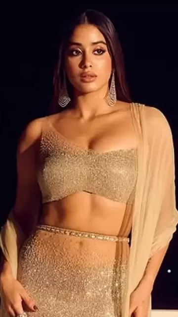 Janhvi Kapoor stuns fans in Picture