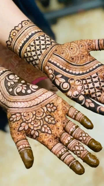 Mehndi will have double color Picture
