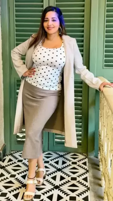 Monalisa grabbed attention with her Picture