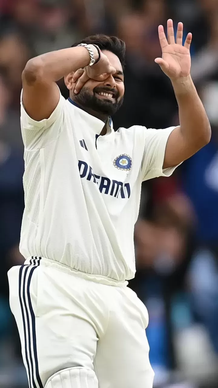 Most runs scored by a wicketkeeper in a Test match