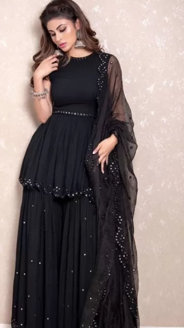 Mouni Roy showed such style Picture