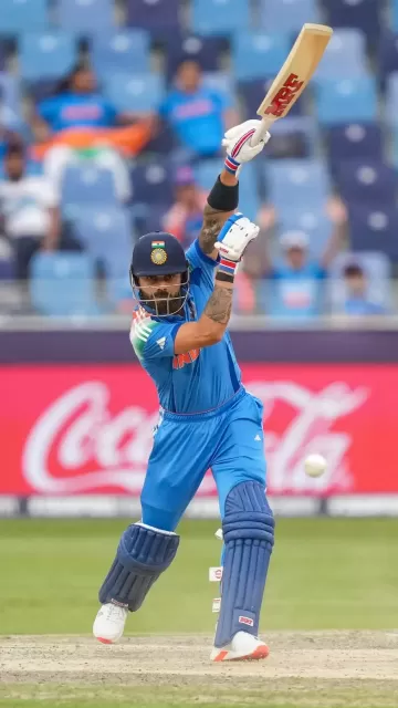 Players with most sixes in Picture