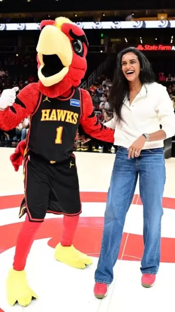 PV Sindhu NBA date with Picture