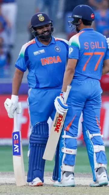 रोहित शर्मा ने शुभमन गिल Picture