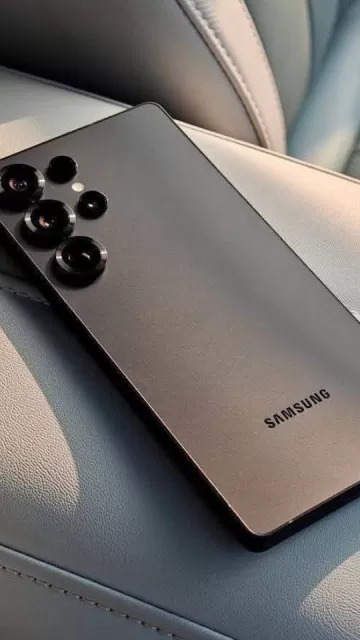 Samsung 5G phone gets a Picture