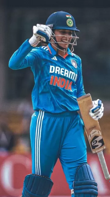 Smriti Mandhana Back on Top: Picture