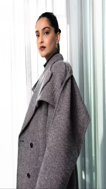 Sonam Kapoor Maternity Style Diaries Picture