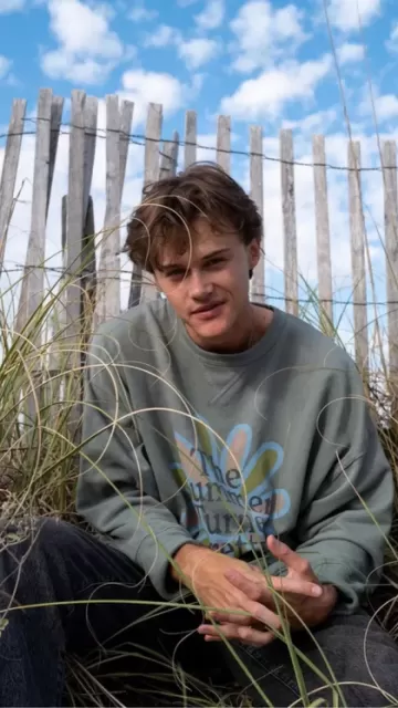 Team Conrad fashion: Steal Christopher Picture