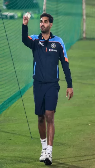 Top 5 bowlers who took Picture