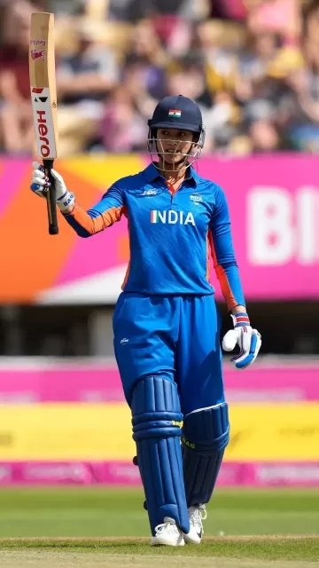 Top 5 Women Cricketers with Picture