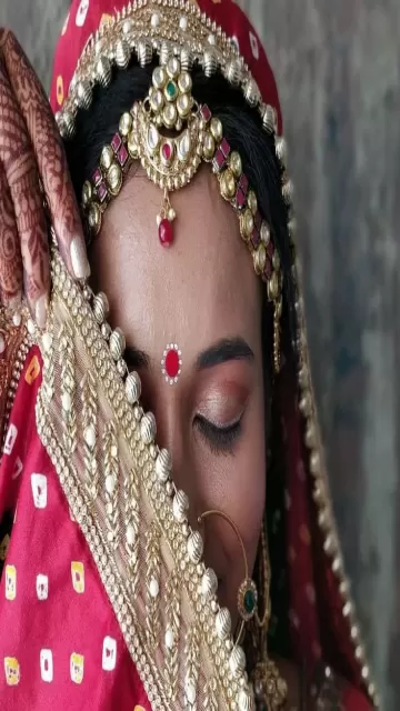 Traditional Bindi Styles From Different Picture