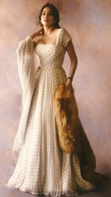 Young girls, try these dresses Picture