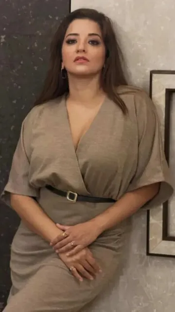 43-year-old Monalisa struck such poses Picture