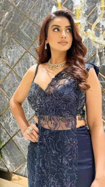 Akshara Singh looked stunning in Picture