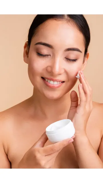 Deep Hydration Moisturizer for Glowing Picture