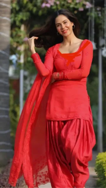 Girls, Try These Trendy Suit Picture