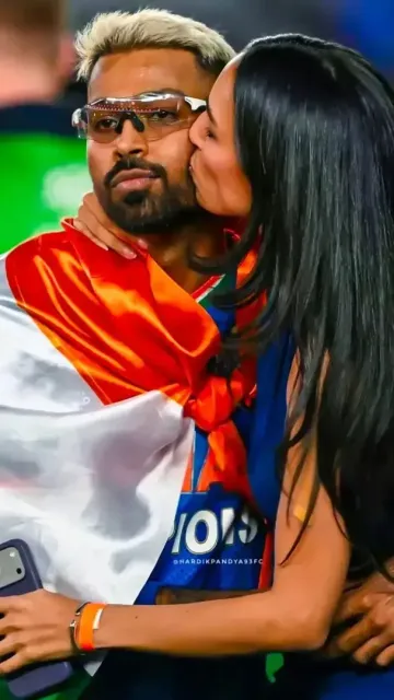 Hardik and Mahika get romantic Picture